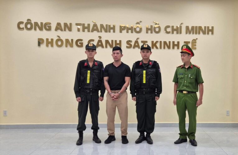 Khởi tố ca sĩ Lương Bằng Quang và Ngân 98 về tội ‘Đưa hối lộ’