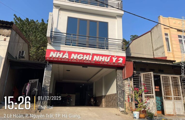 Thế này chắc rửa nước ấm là sạch thôi.